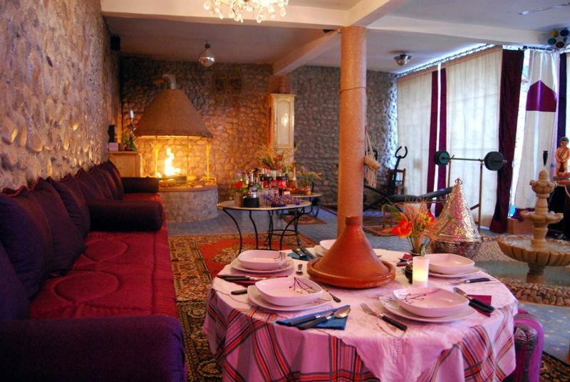 Bed and Breakfast Le Temps De Vivre Warzazat Zewnętrze zdjęcie