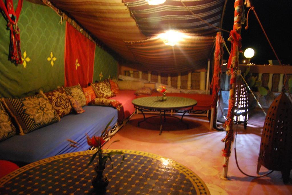 Bed and Breakfast Le Temps De Vivre Warzazat Zewnętrze zdjęcie
